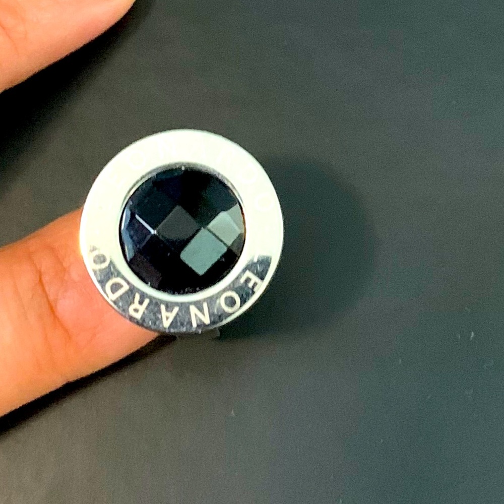 Leonardo ring